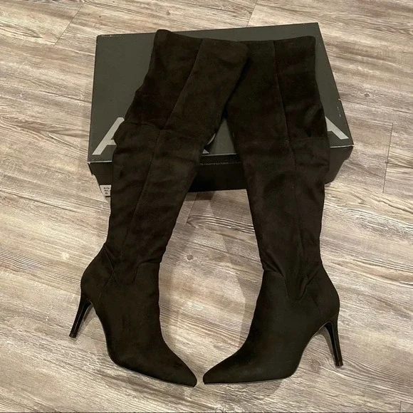 Aqua Women's Black Suede Lola Knee High Pointed Toe Side Zip High-Heel Boots NWT - Picture 2 of 4